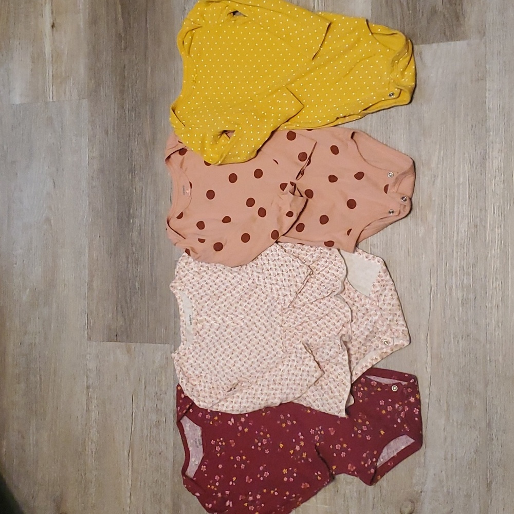 Carters 4 Pack Onesies